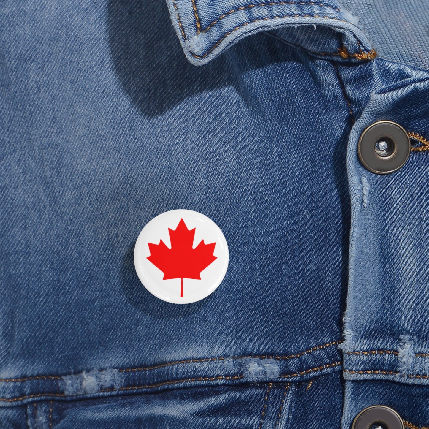 Canadian Maple Leaf Round Pin