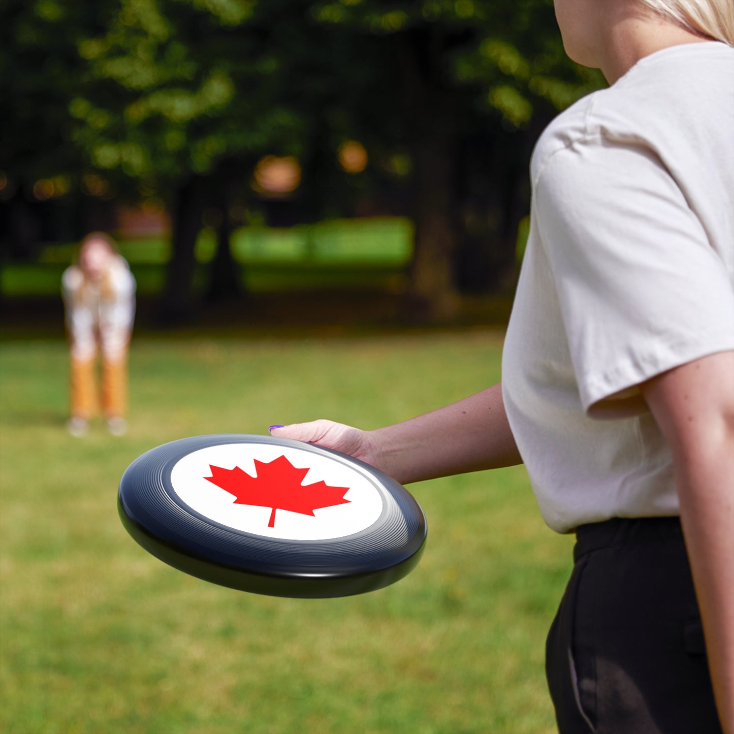 Wham-O Frisbee, Canadian Maple Leaf