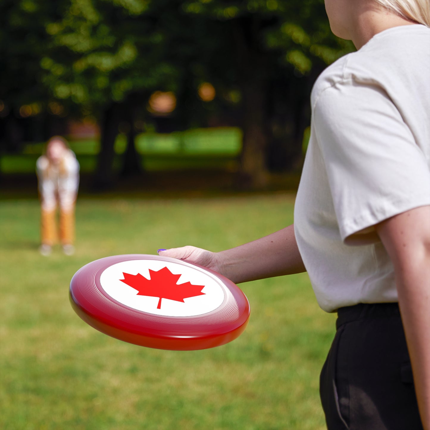 Wham-O Frisbee, Canadian Maple Leaf