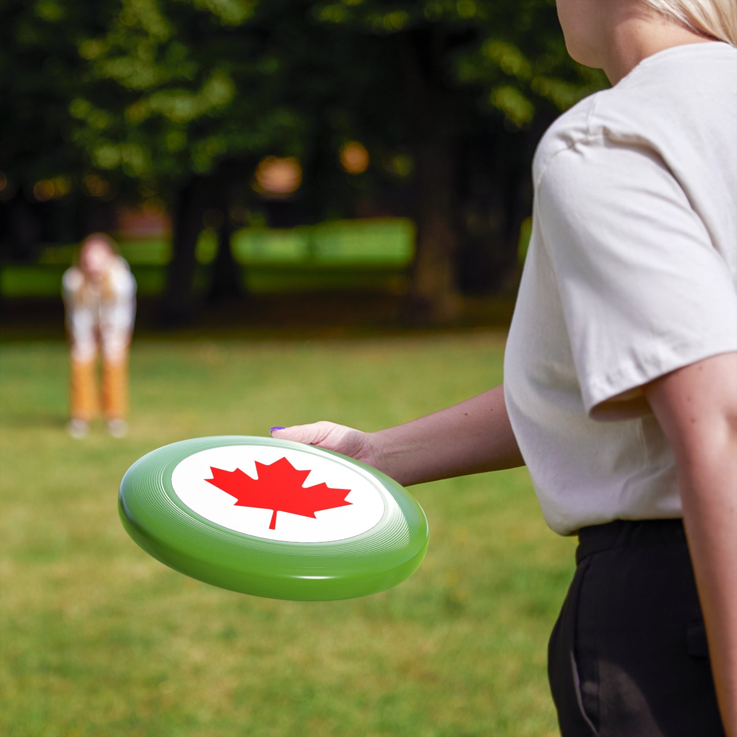 Wham-O Frisbee, Canadian Maple Leaf